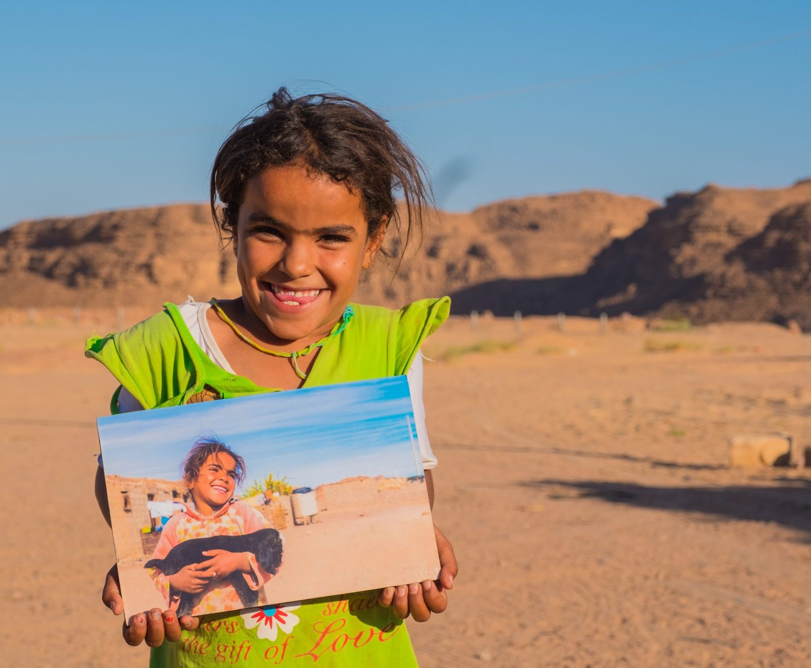 Make Someone Happy – travel portraits photography by Amr El Hadeka, image 2 of 8